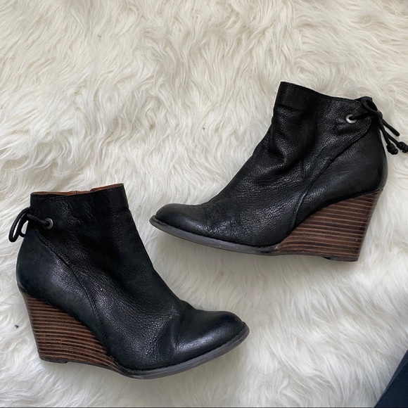 Lucky Brand Black Yamina Wedge Bootie Size 8 - Picture 3 of 8